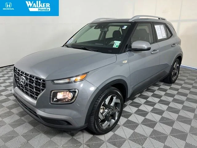 Used 2022 Galactic Gray Hyundai SEL image 3