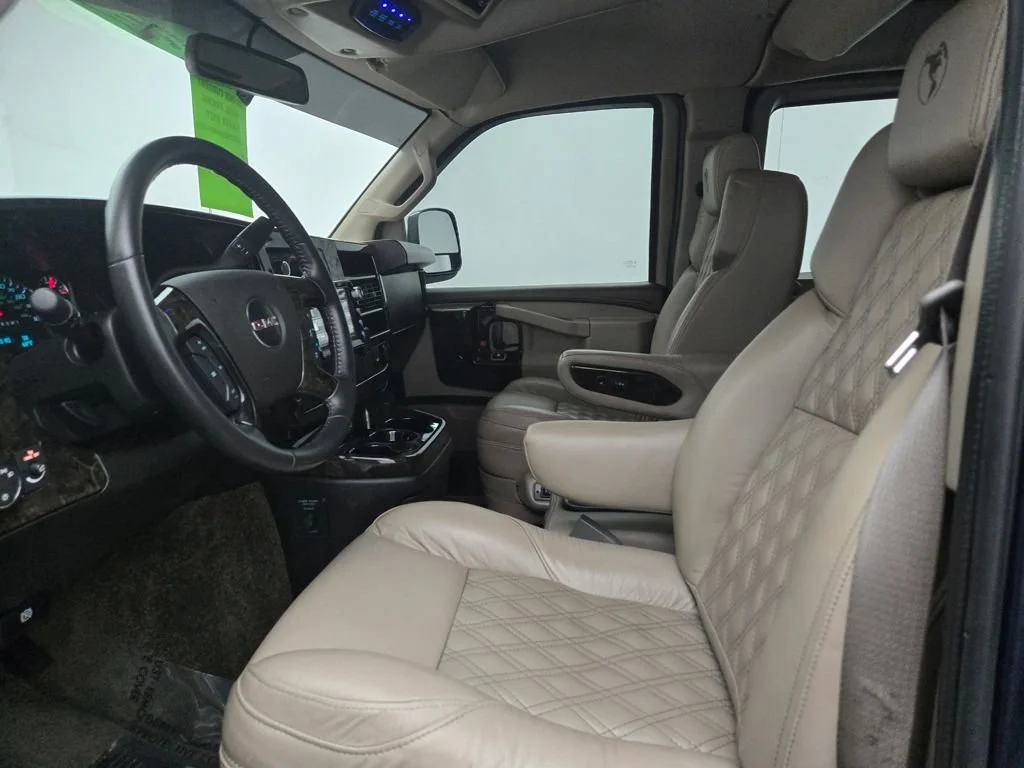2023 GMC Savana Cargo Work Van - Photo 15