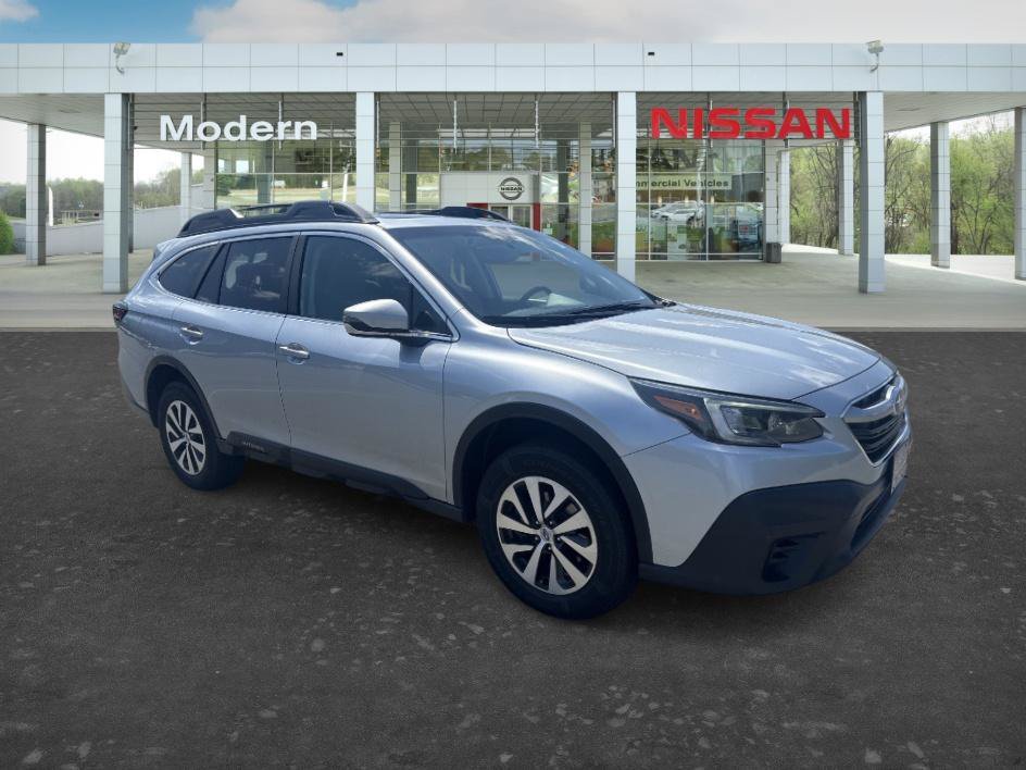 Used 2022 Ice Silver Metallic Subaru Premium image 7