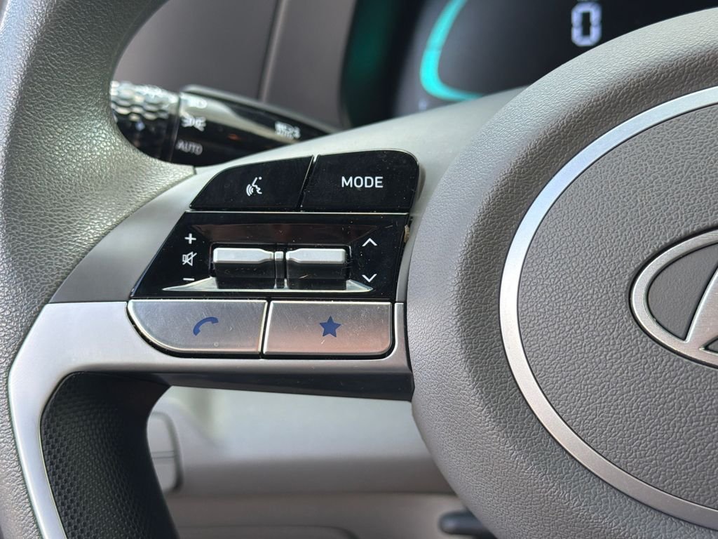 Certified Used 2025 Gray Hyundai Blue image 28