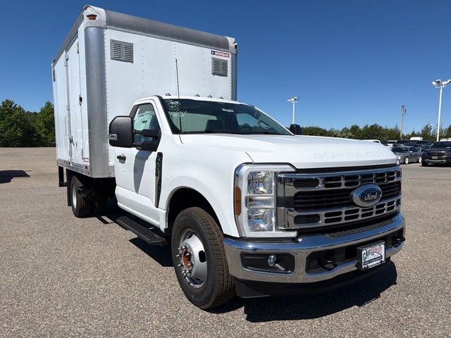 2026 Ford Chassis Cab F-350® XL