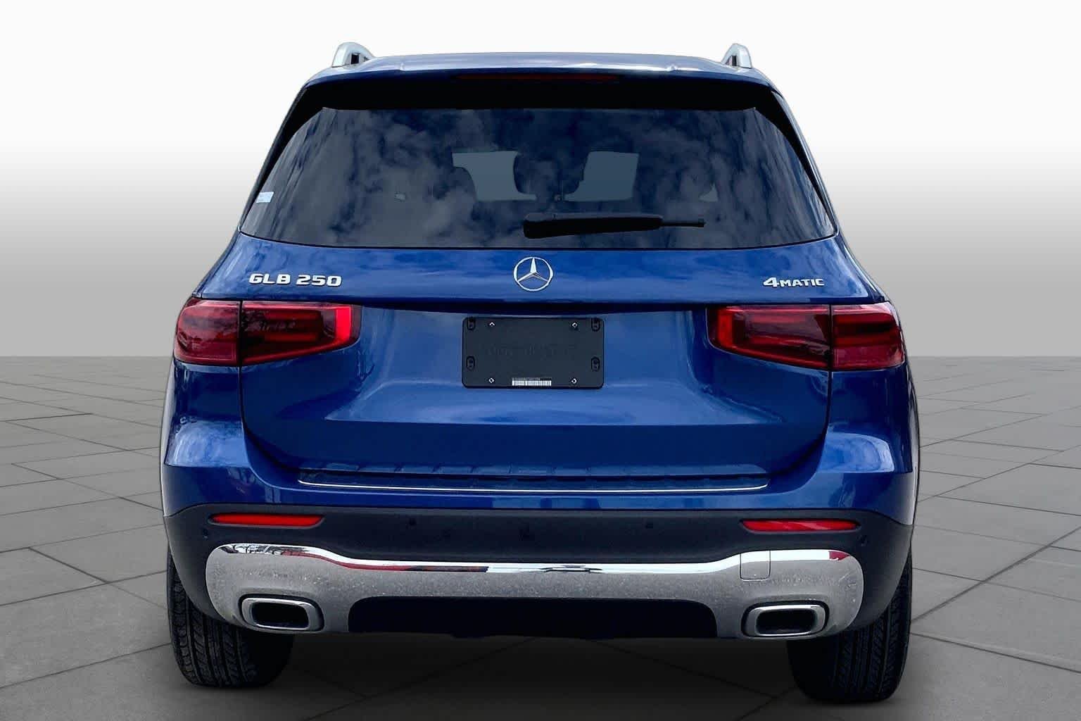 New 2026 Starling Blue Metallic Mercedes-Benz GLB 250 image 5