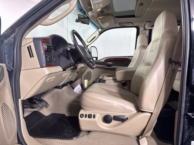 Used 2007 Black Clearcoat Ford Lariat image 11