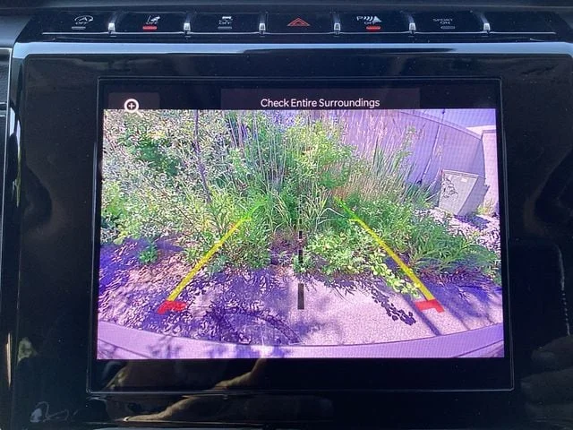 Certified Used 2023 Gray Metallic Jeep Laredo X image 18