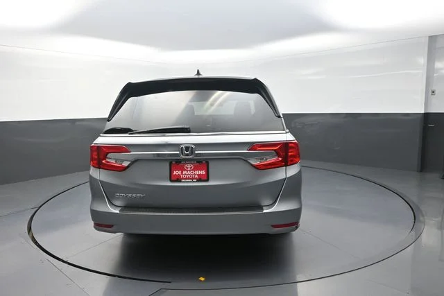 Used 2019 Silver Honda EX-L image 4