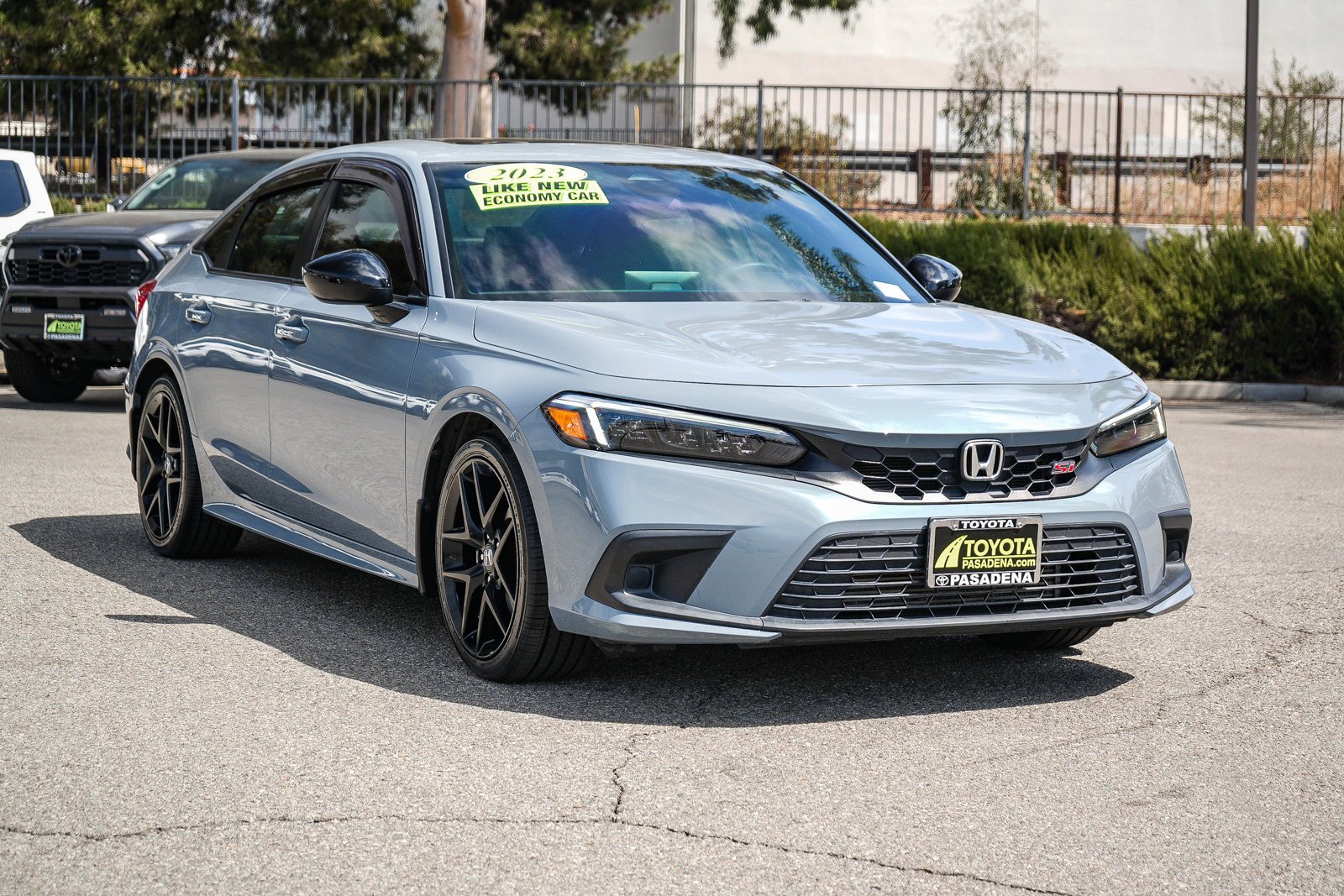 Used 2023 SONIC GRAY PRL Honda 4DR MT image 3