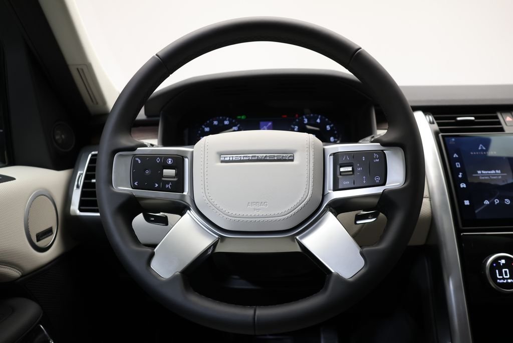 New 2026 Varesine Blue Land Rover Dynamic SE image 17