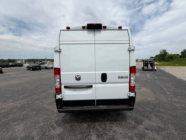 New 2026 Bright White Clear-Coat Exterior Paint RAM Tradesman image 6