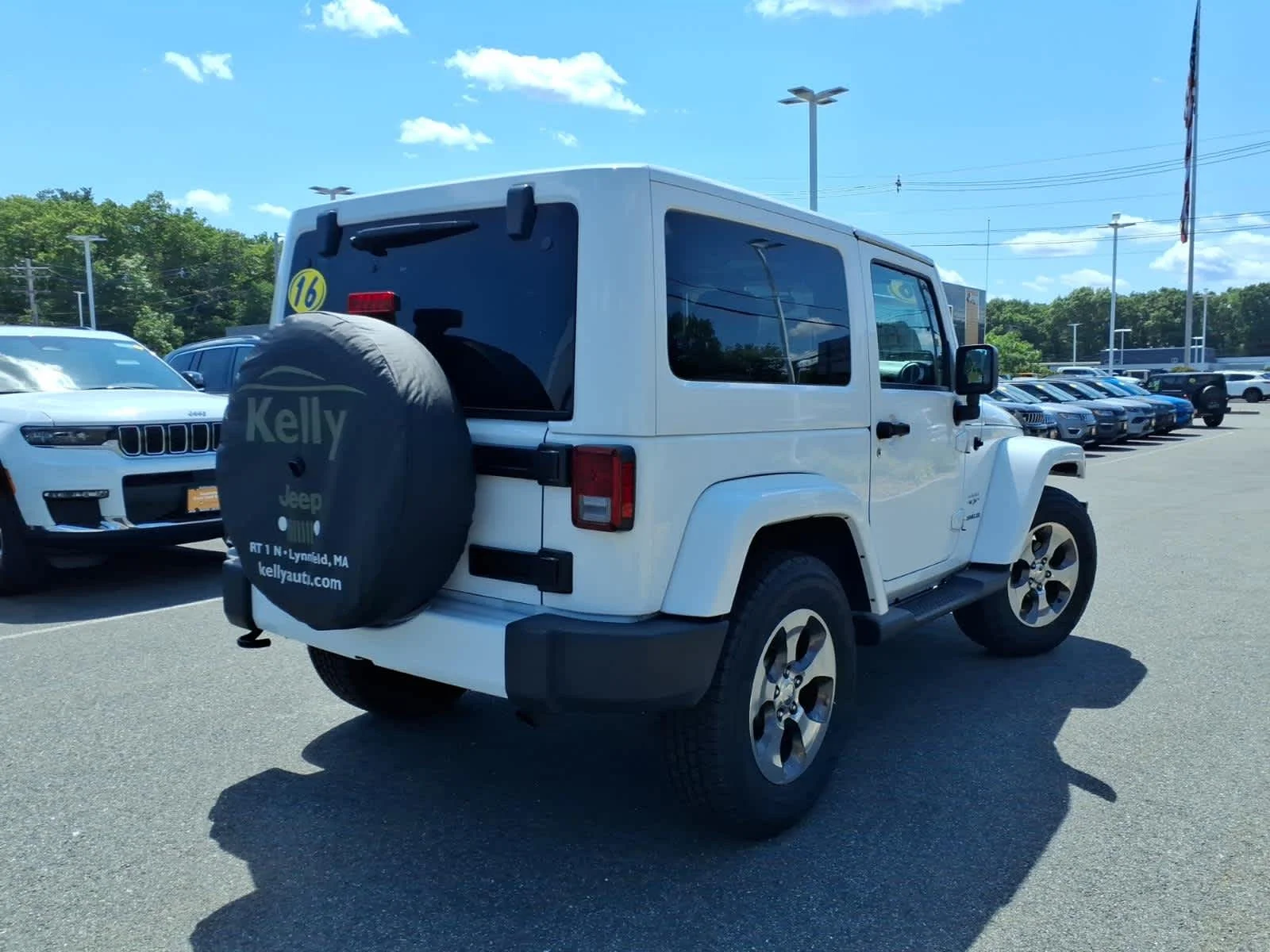 Certified Used 2016 Bright White Clearcoat Jeep Sahara image 7