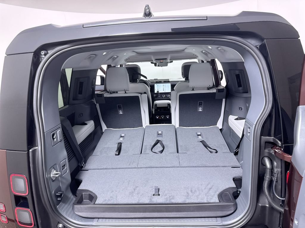 New 2026 Sedona Red Land Rover X-Dynamic SE image 22