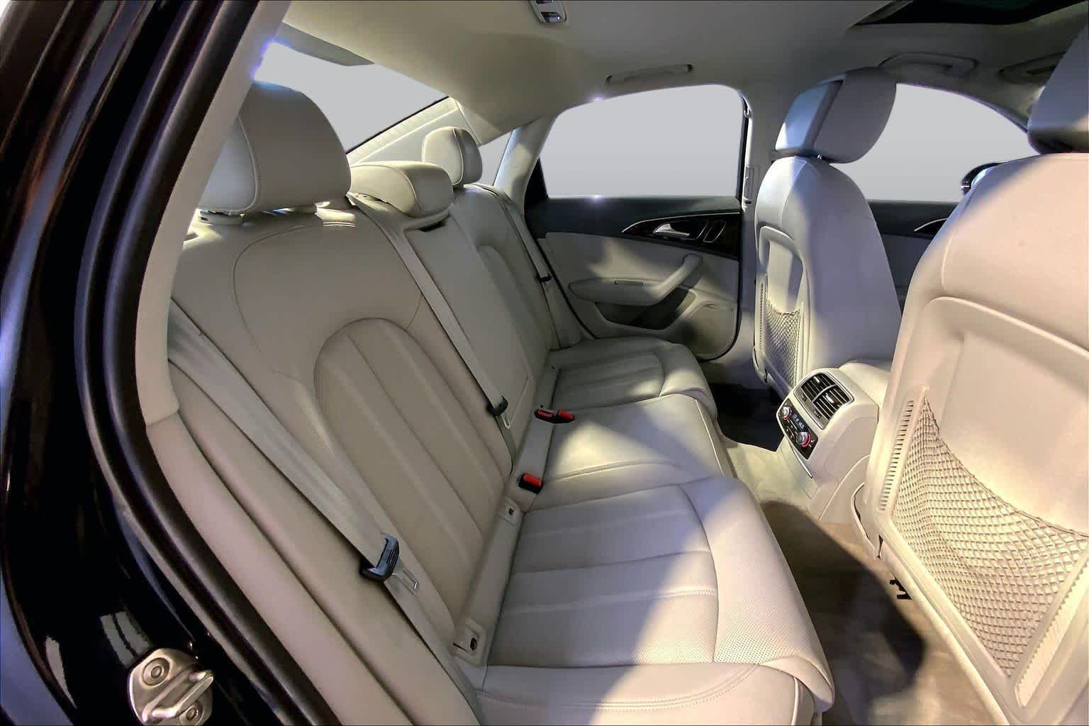 Used 2014 Moonlight Blue Metallic Audi 3.0T Prestige image 20