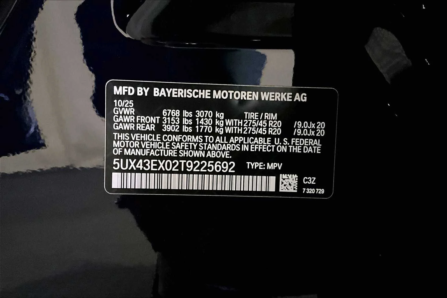New 2026 Tanzanite Blue II Metallic BMW M60i image 12
