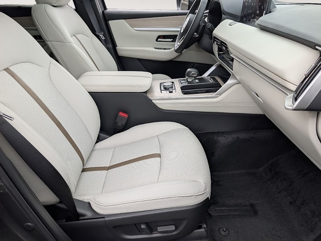 2026 Mazda CX-90 Premium Plus Package - Photo 18