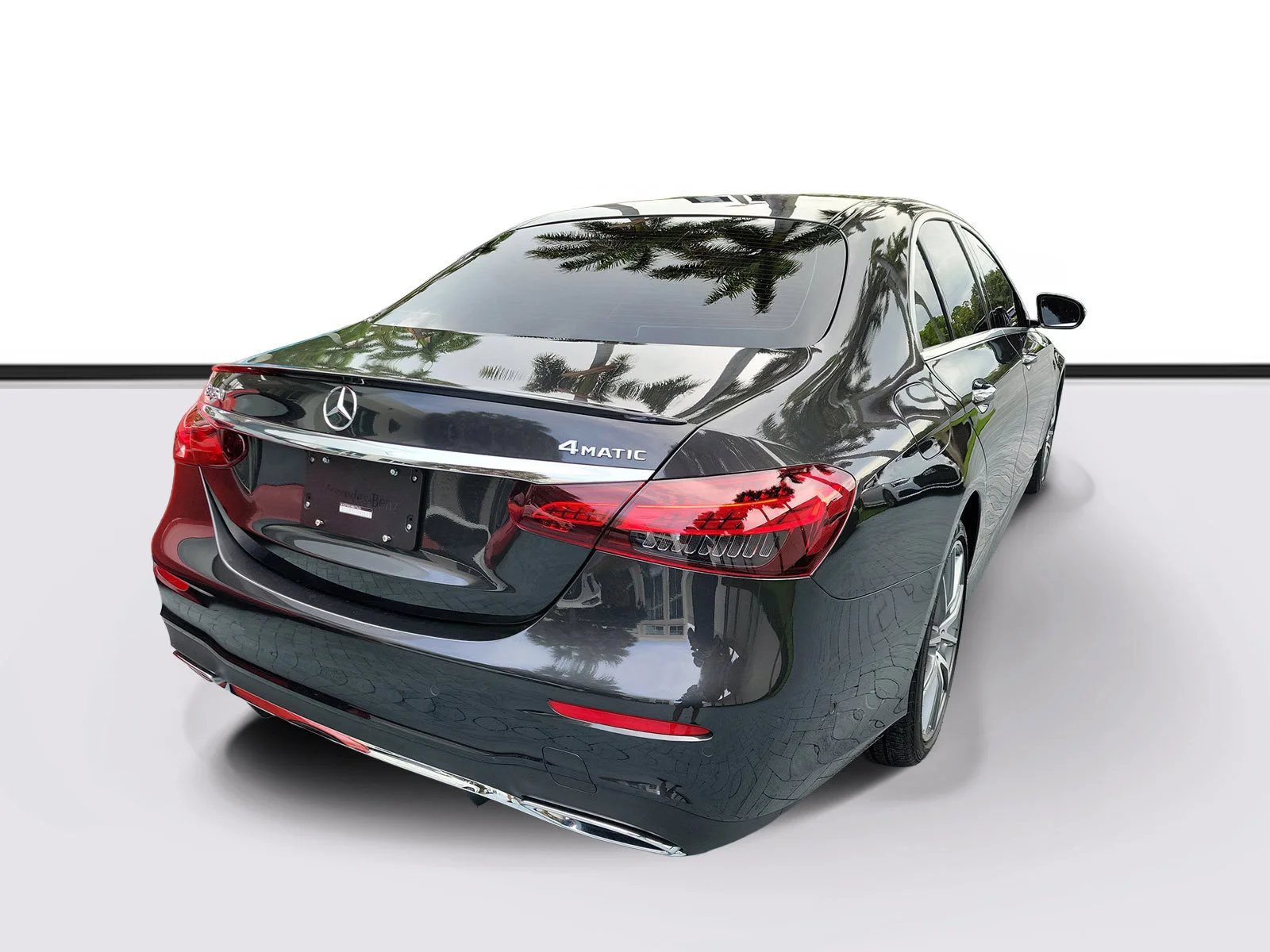 Used 2022 Gray Metallic Mercedes-Benz E 450 image 4