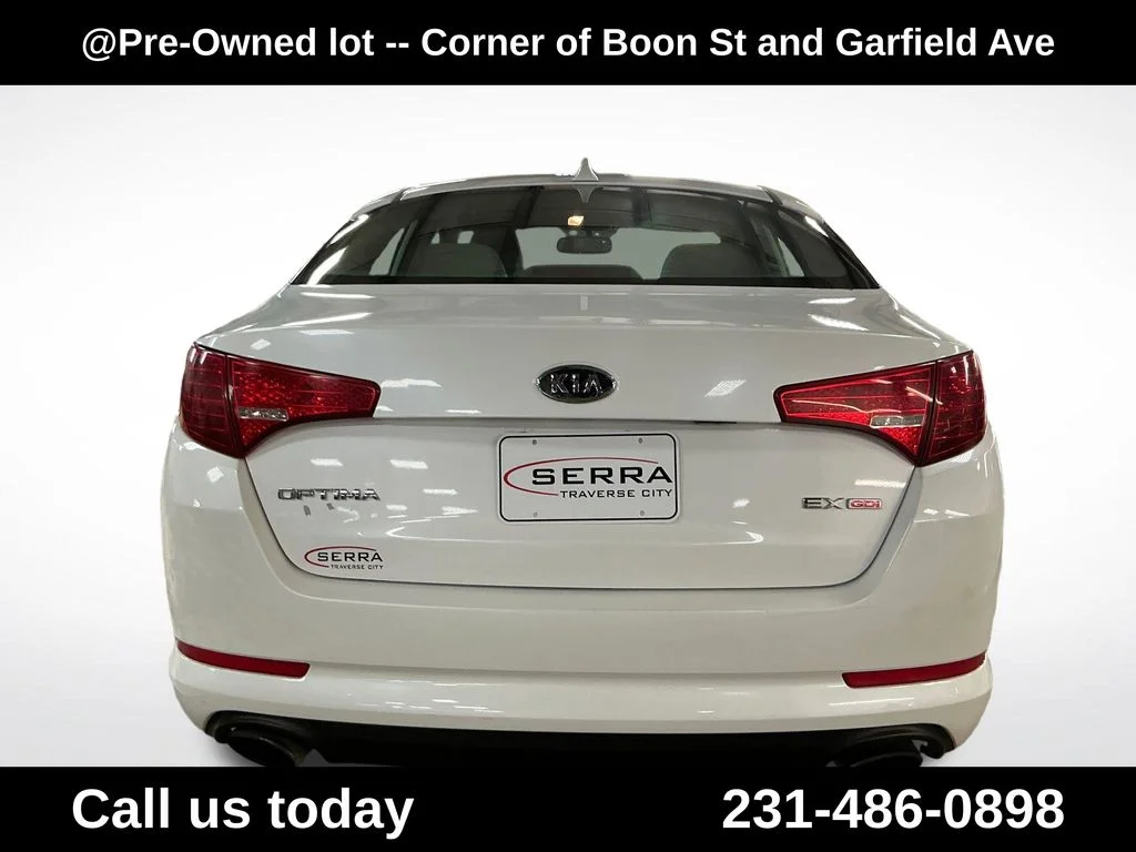 Used 2012 White Kia EX image 4