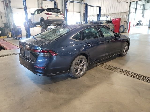 Used 2024 Canyon River Blue Metallic Honda EX image 7