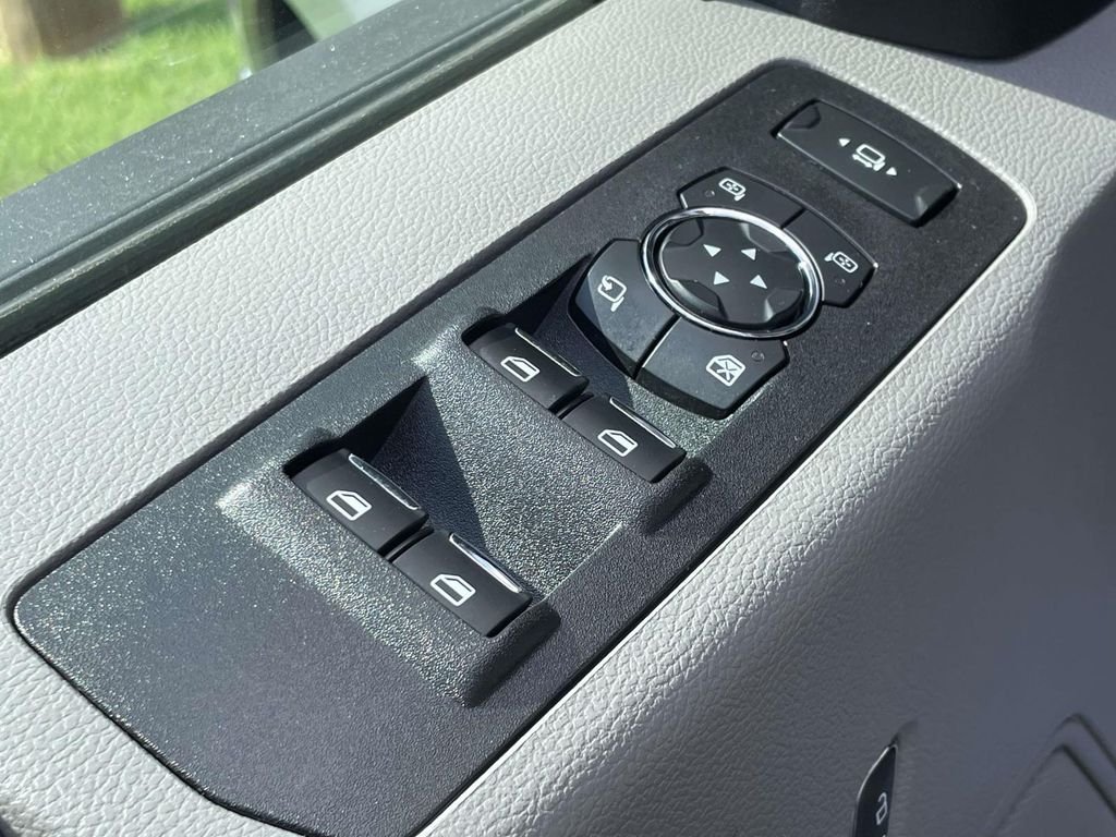 Used 2021 Silver Ford XLT image 15