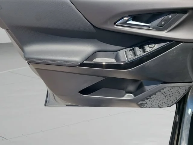 New 2027 Sterling Gray Metallic Chevrolet LT image 20