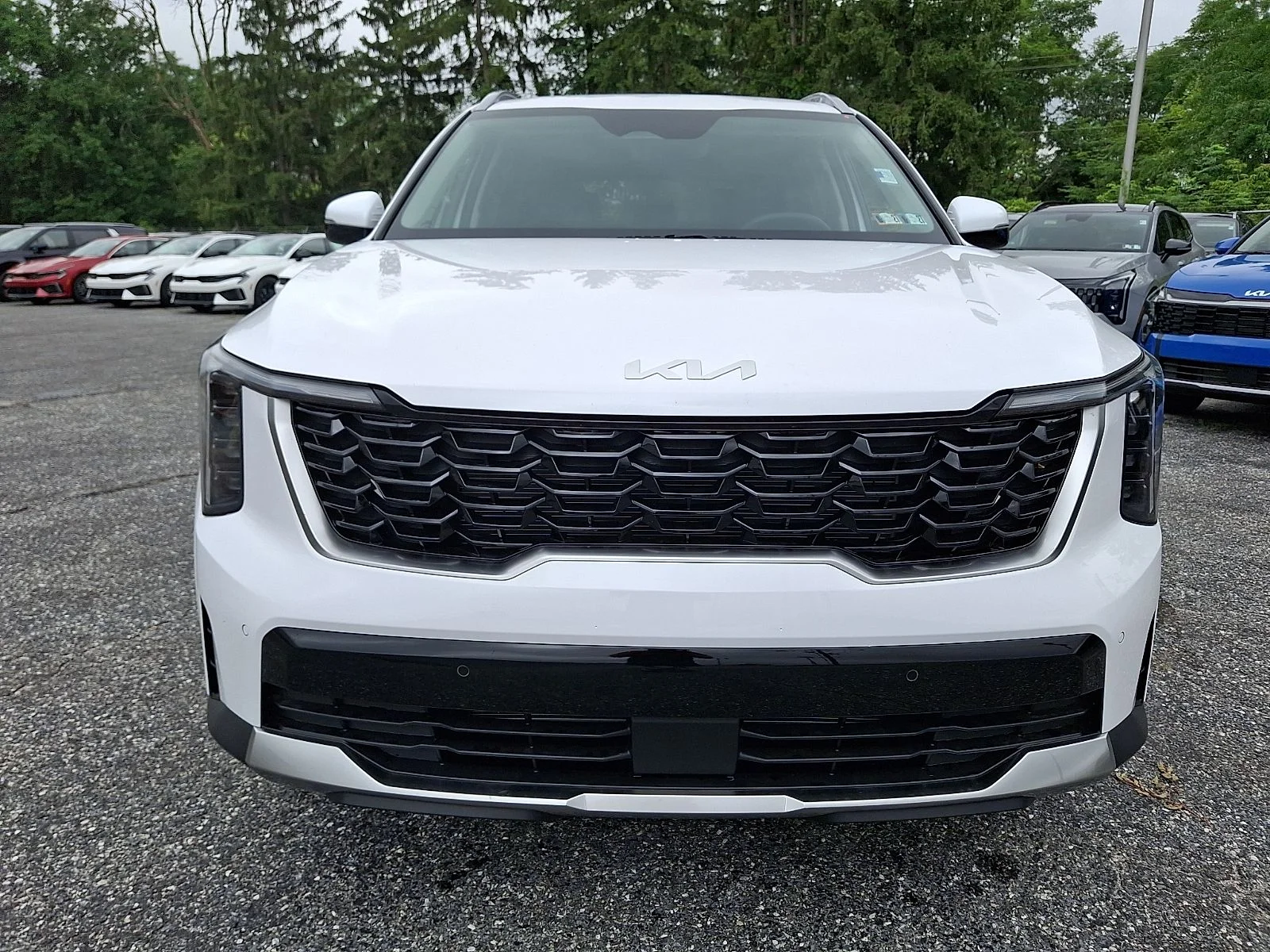 New 2026 White Kia S image 3