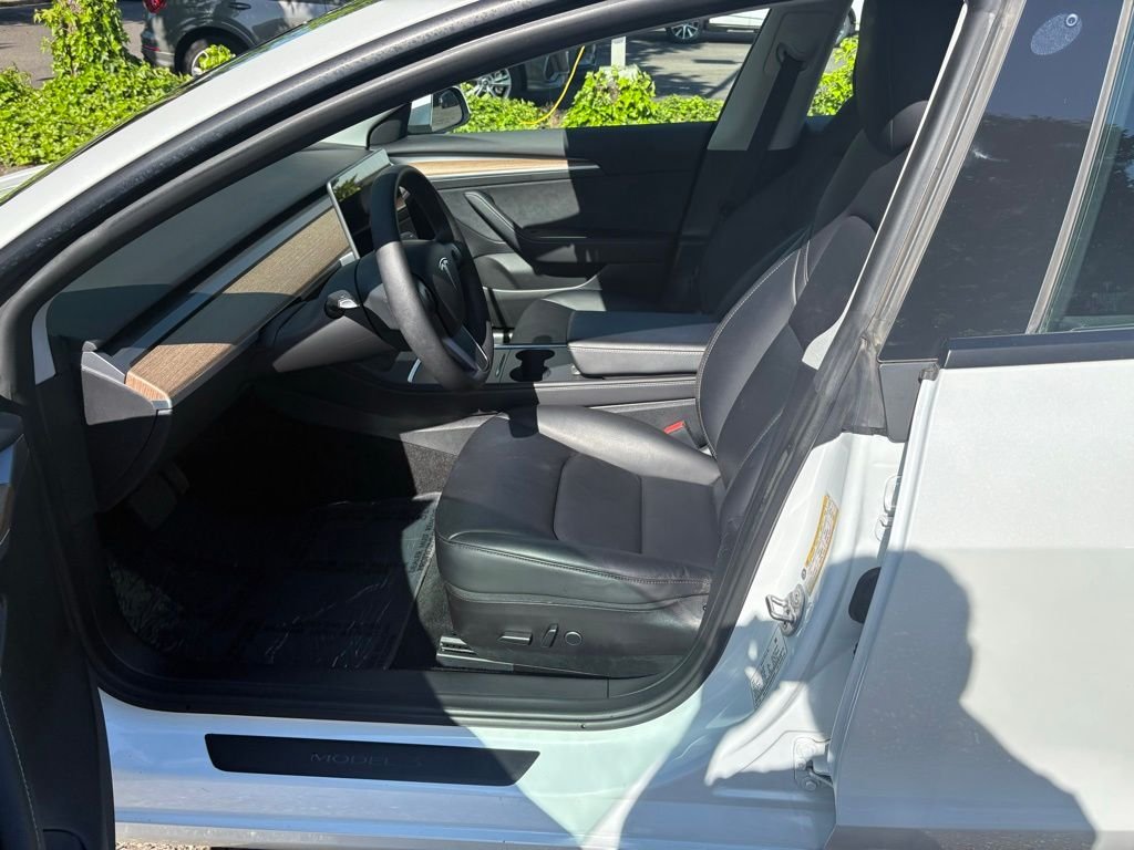Used 2022 Pearl White Multi-Coat Tesla Long Range image 11