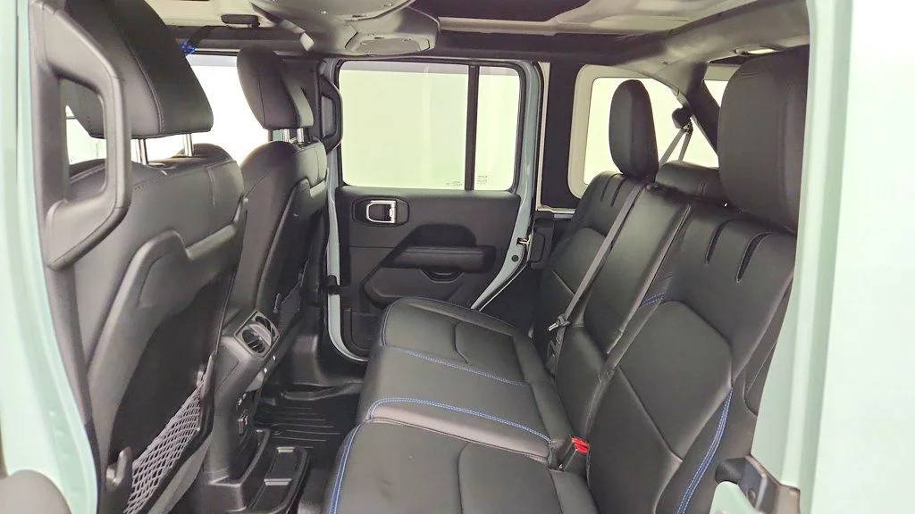 Used 2024 Earl Clearcoat Jeep Rubicon X 4xe w/ Nappa Leather, Rock-Trac & Off-Road Camera image 22