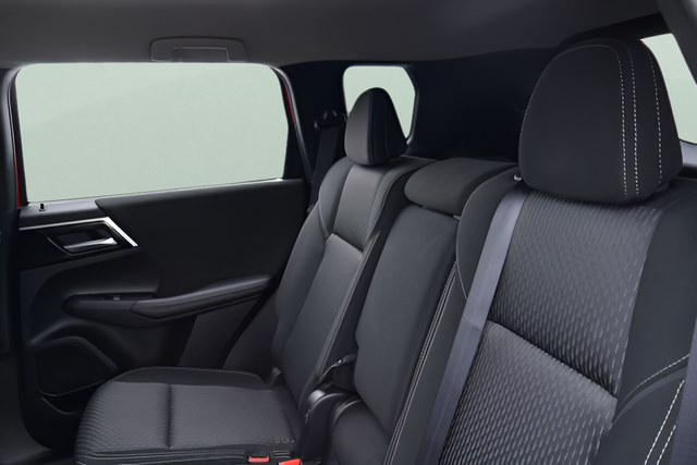 Used 2024 Red Mitsubishi ES image 13