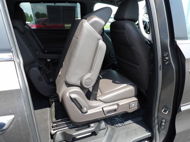 Used 2020 Pacific Pewter Metallic Honda Touring image 54