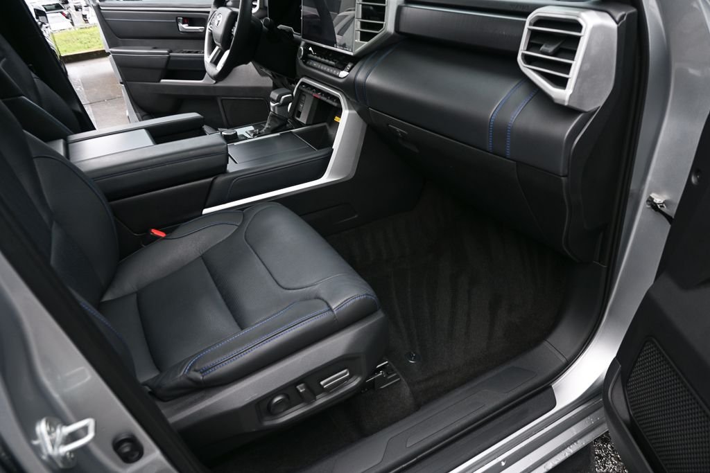 Used 2022 Silver Toyota Platinum image 21