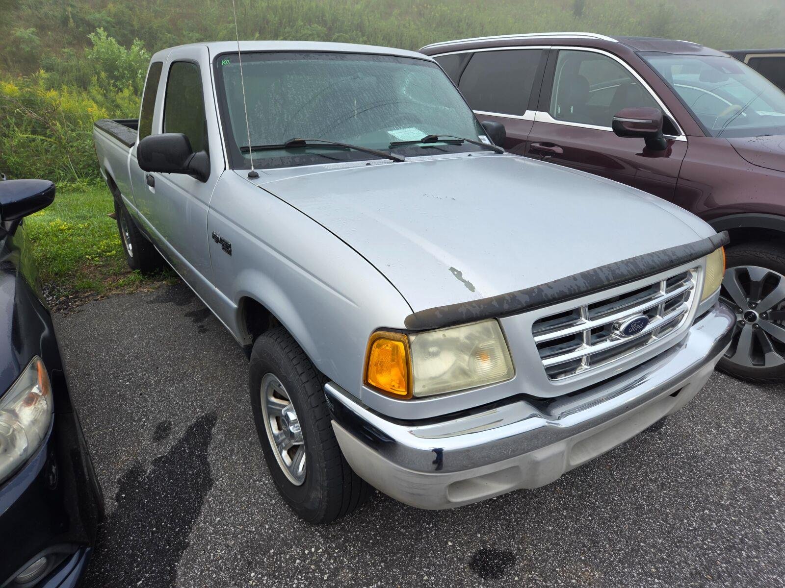 Used 2003  Ford XLT Appearance image 3
