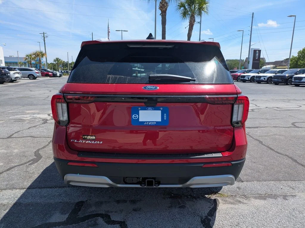 New 2026 Rapid Red Metallic Tinted Clearcoat Ford Platinum image 5