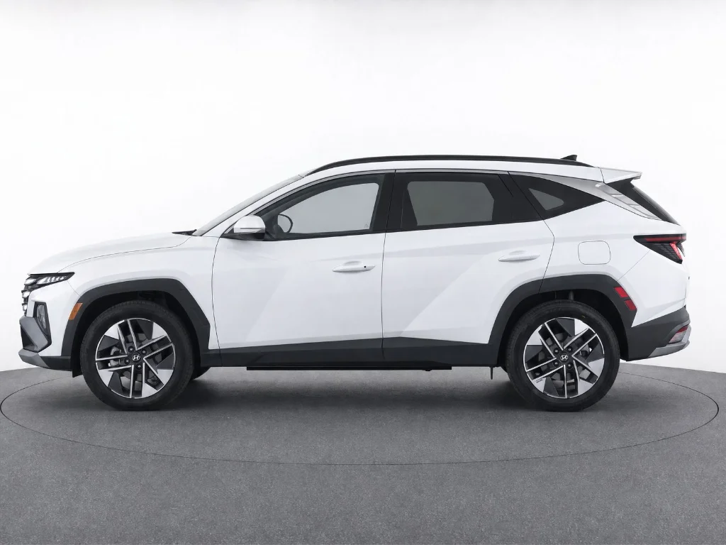 Used 2025 Serenity White Pearl Hyundai SEL Convenience image 8