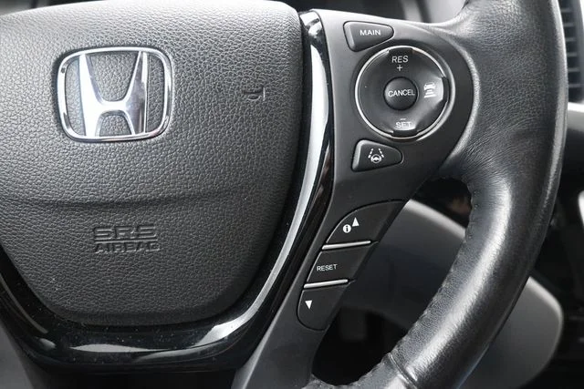 Used 2020 Obsidian Blue Pearl Honda RTL-E image 28
