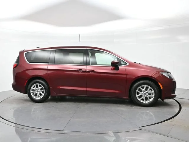 Used 2023 Velvet Red Pearlc Chrysler LX image 8