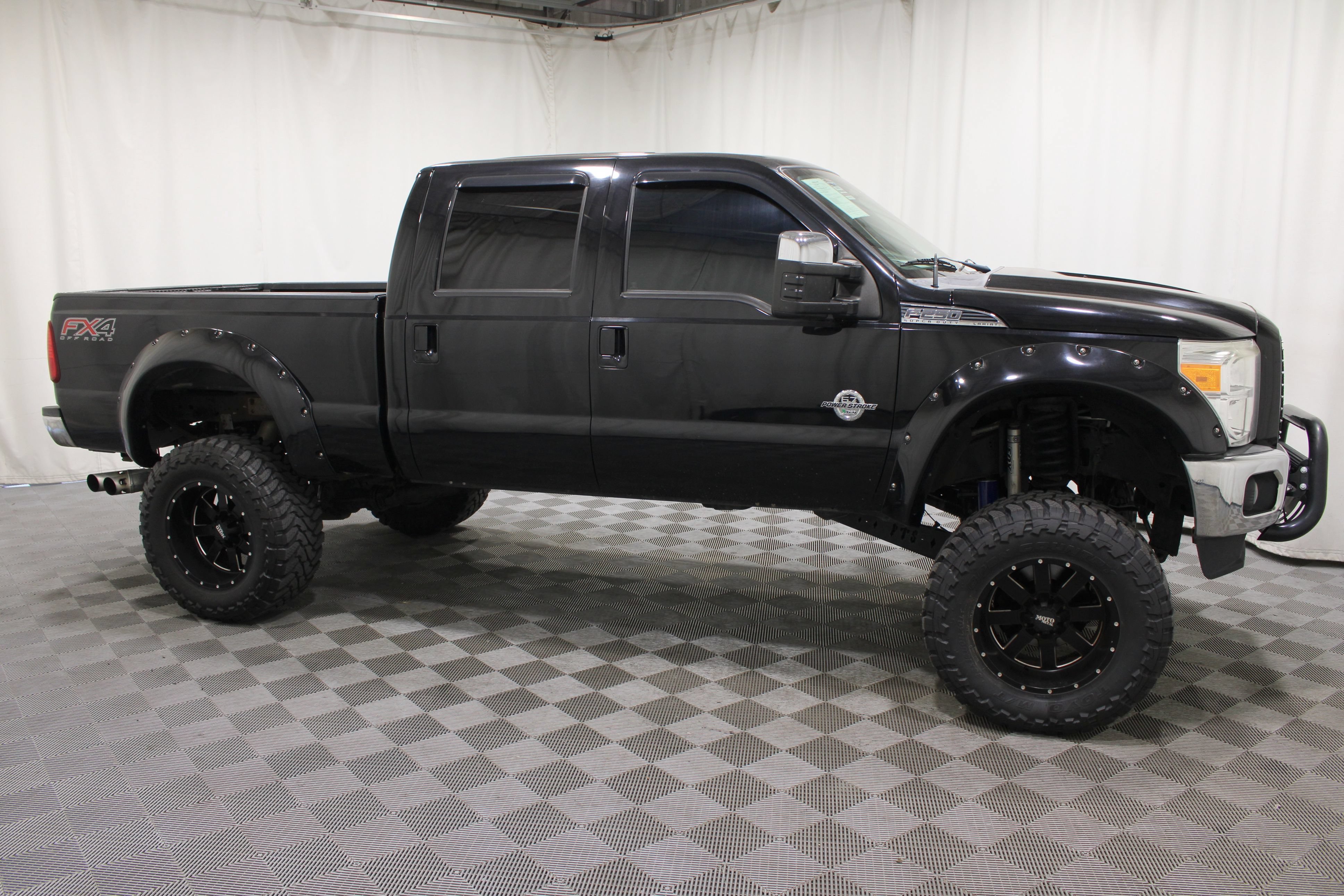 Used 2016 Shadow Black Ford Lariat image 21