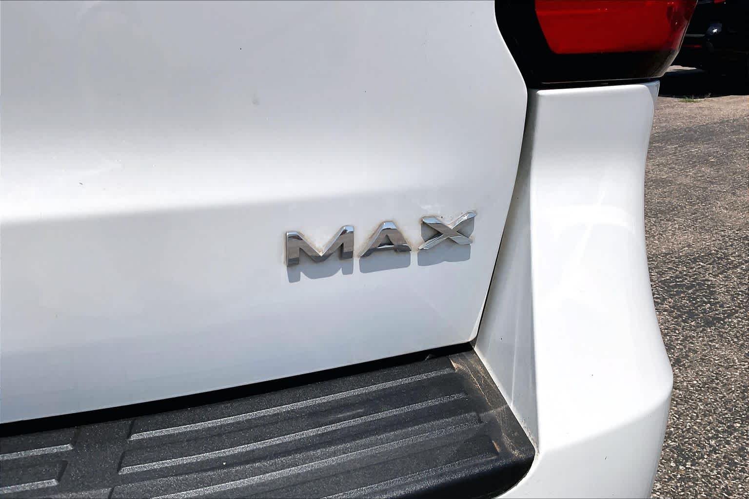 Used 2024 Star White Metallic Tri-Coat Ford XLT image 9