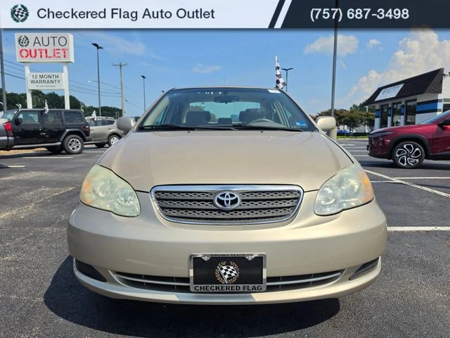 Used 2005 Desert Sand Mica Toyota LE image 10