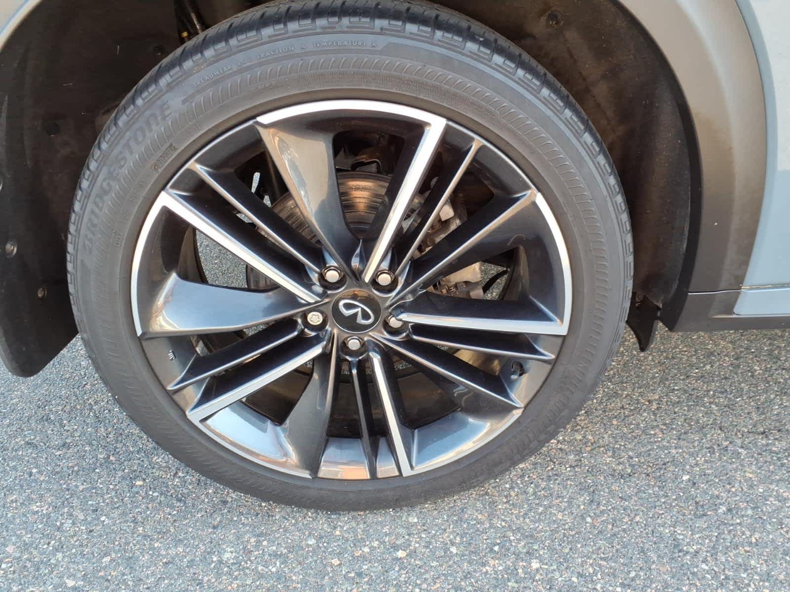 Used 2023 Slate Gray INFINITI LUXE image 9