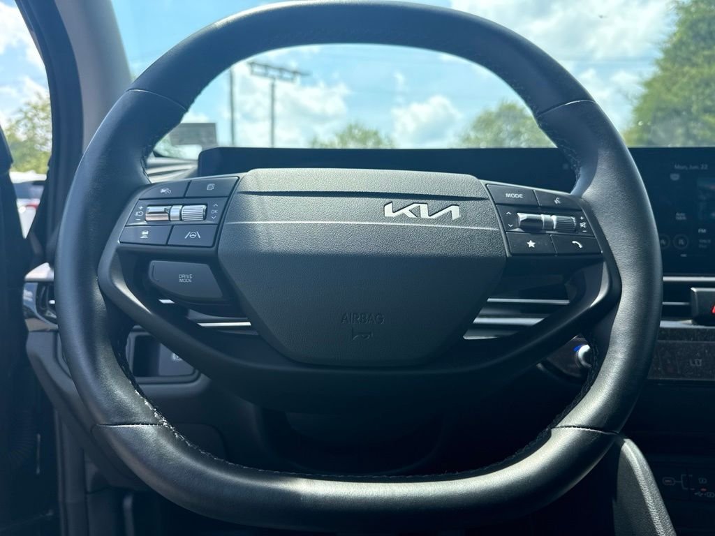 Used 2026 Gray Kia SX image 7