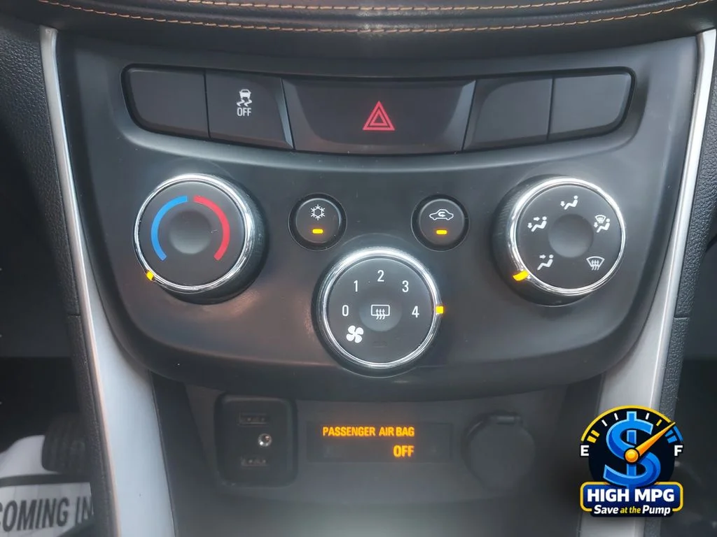 Used 2018 Gray Chevrolet LT image 20