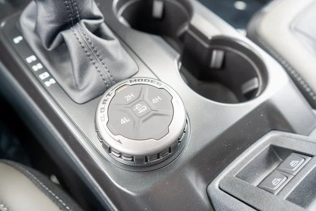 New 2026 Avalanche Gray Ford Outer Banks® image 17
