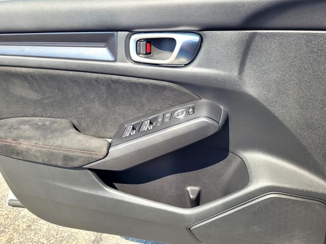 Used 2024  Honda  image 13