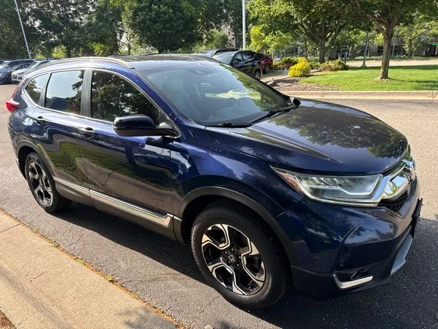 Used 2017 Blue Honda Touring image 6