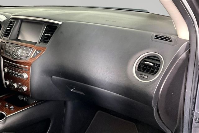 Used 2017 Gray Nissan Platinum image 25
