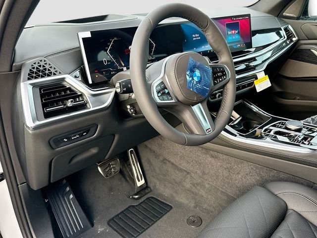 New 2026 White BMW sDrive40i image 5