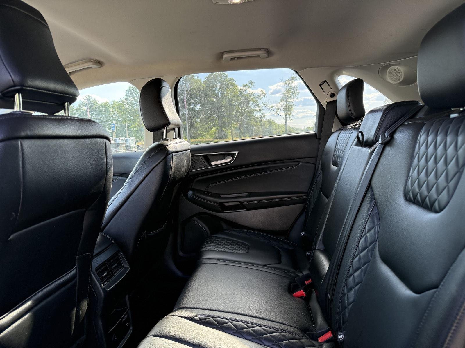 Used 2023 Agate Black Ford Titanium image 8