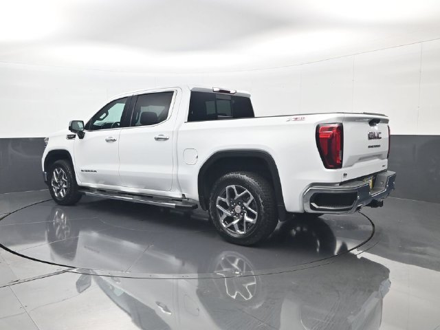 2023 GMC Sierra 1500 SLT - Photo 7