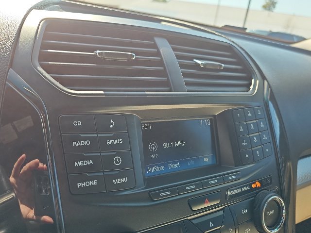 Used 2016 White Ford Base image 28