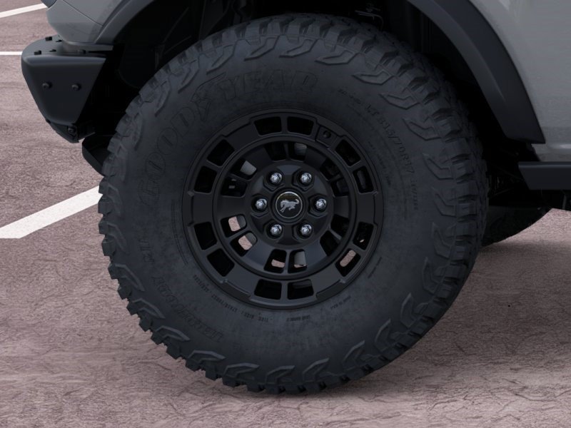 New 2026 Avalanche Gray Ford Badlands image 22