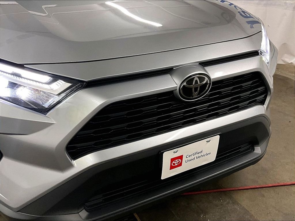 Used 2025 Silver Toyota XLE image 29