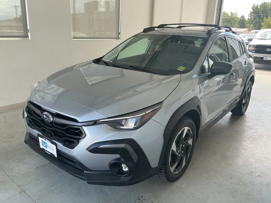 Used 2024 Ice Silver Metallic Subaru Limited image 3